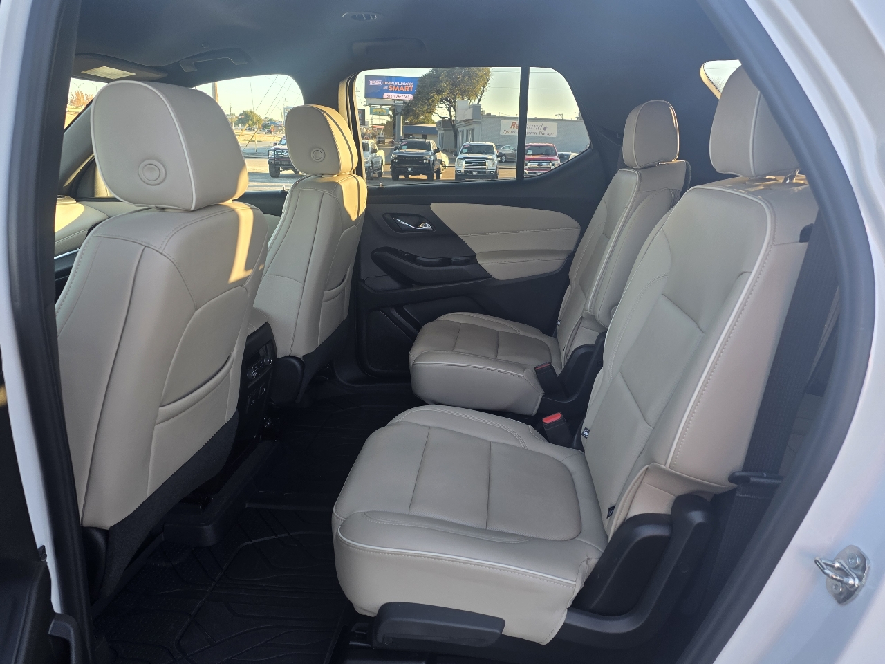 Chevrolet Traverse FWD 4dr Premier 2023
