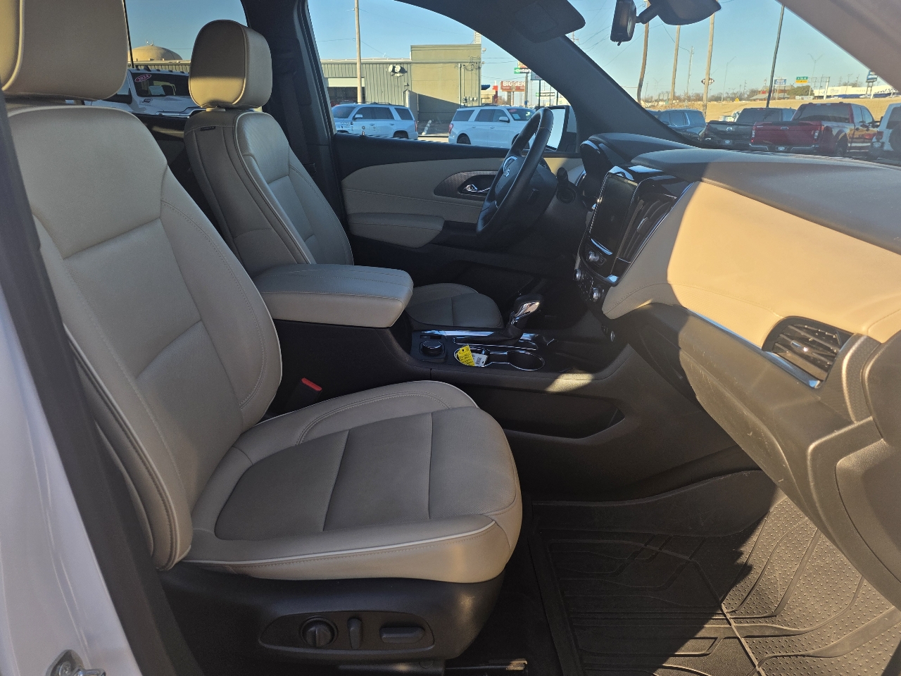 Chevrolet Traverse FWD 4dr Premier 2023