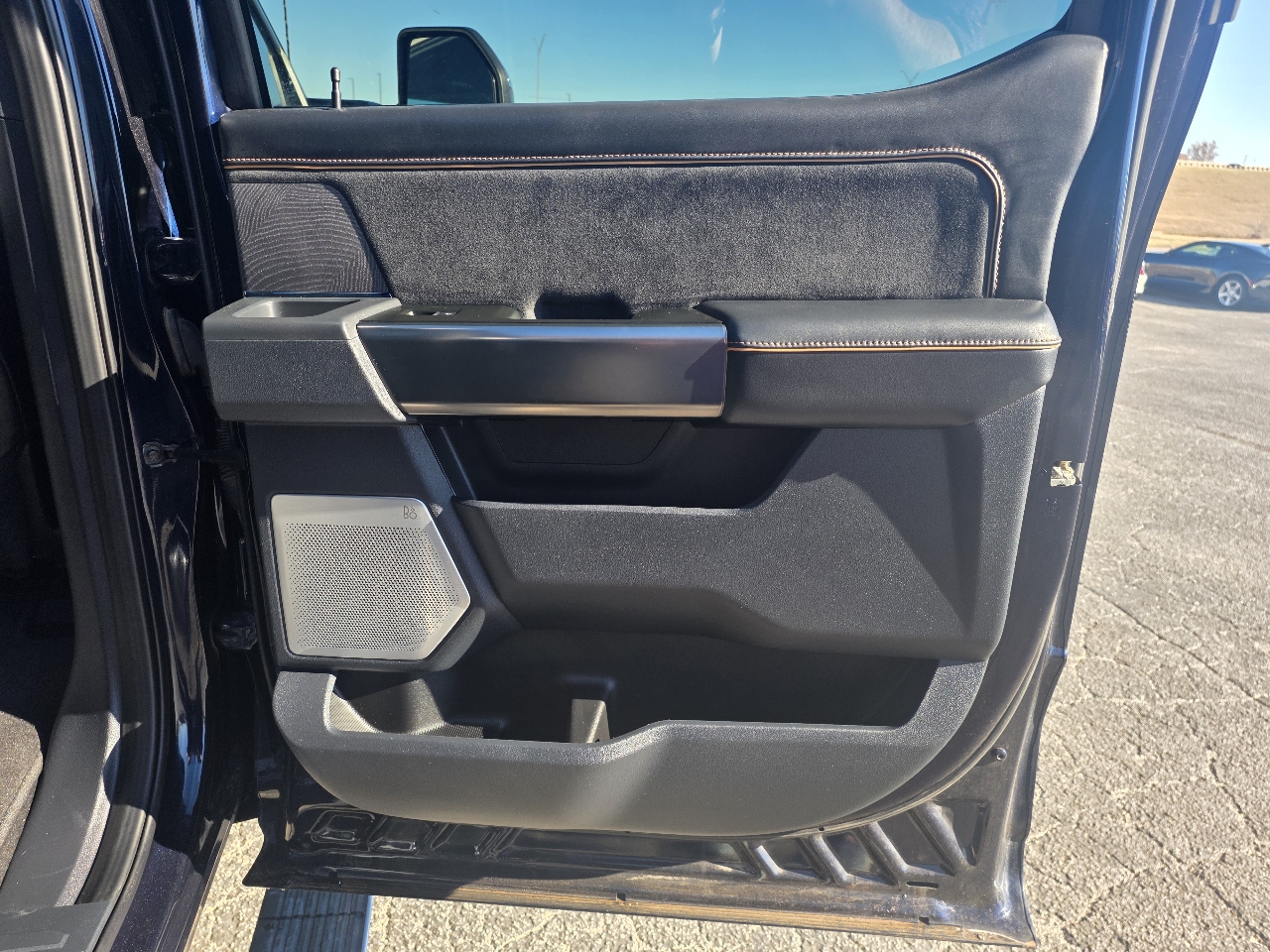 Ford Super Duty F-250 SRW Platinum 4WD Crew Cab 6.75' Box 2024