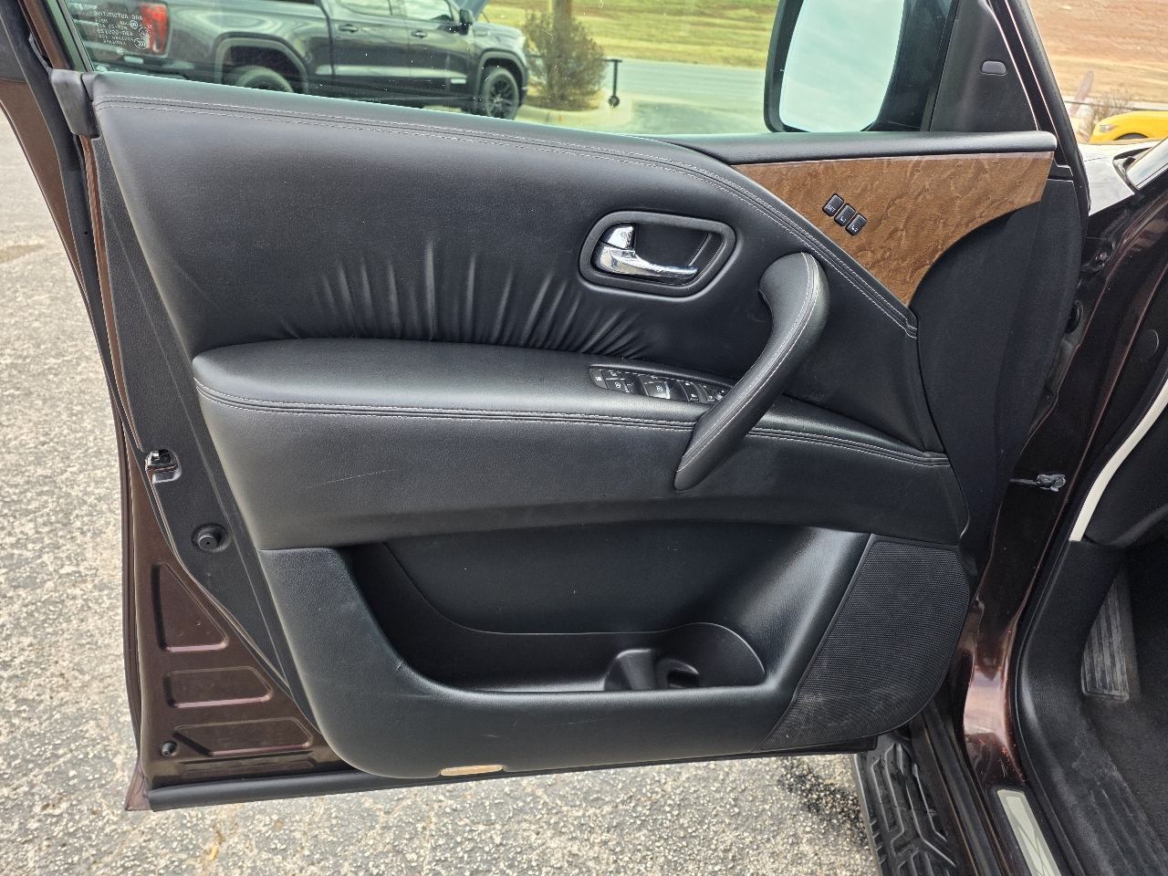 Infiniti QX80 AWD 2017