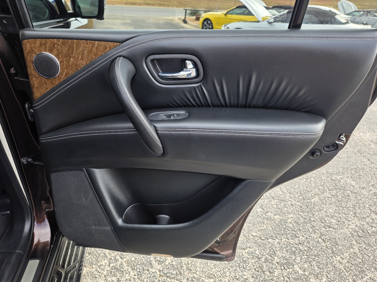 Infiniti QX80 AWD 2017