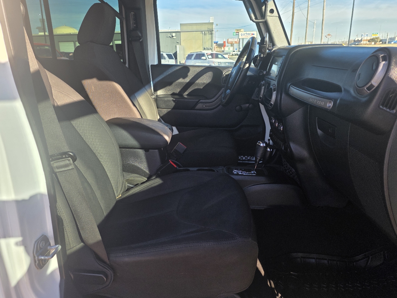 Jeep Wrangler Unlimited 4WD 4dr Sport 2016