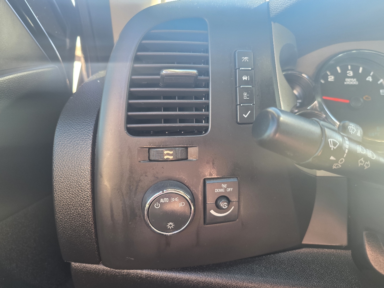 Chevrolet Silverado 1500 4WD Crew Cab 143.5" LT 2013