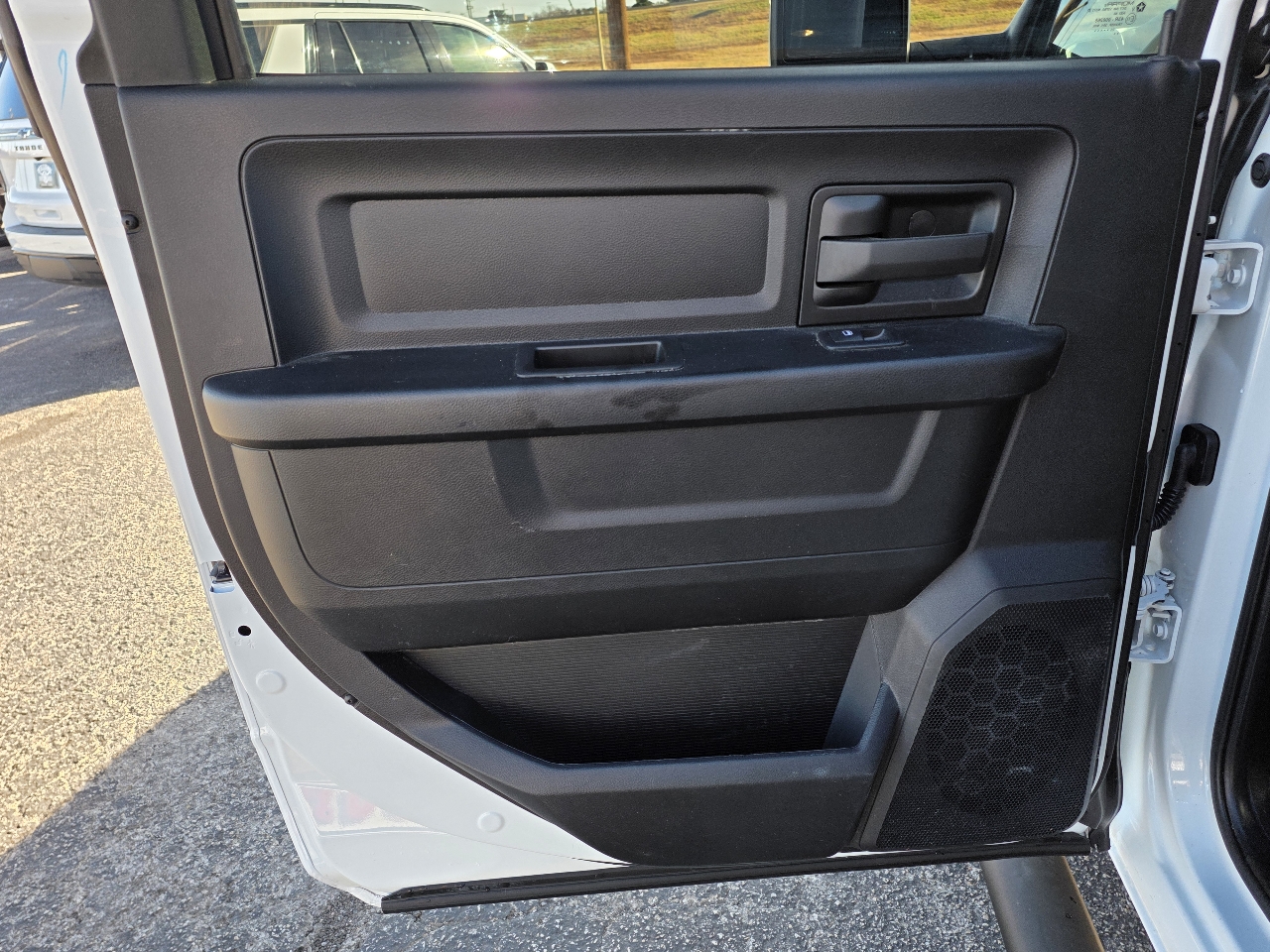 RAM 2500 Tradesman 4x4 Crew Cab 6'4" Box 2024