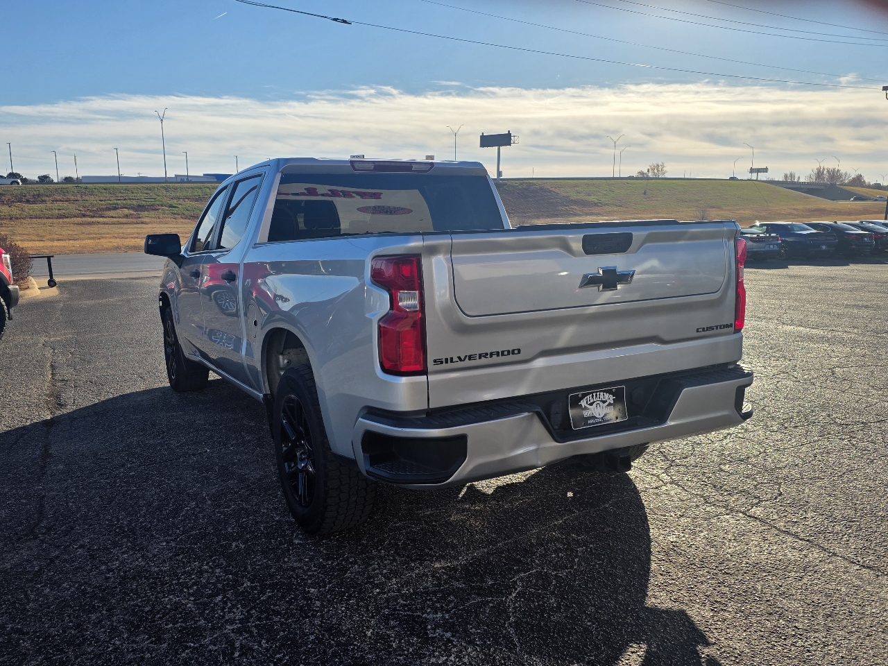 Chevrolet Silverado 1500 LTD 2WD Crew Cab 147" Custom 2022