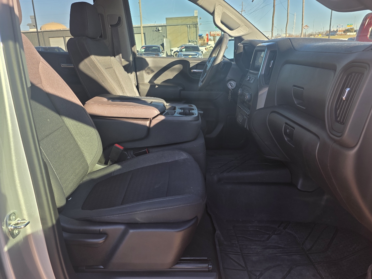 Chevrolet Silverado 1500 LTD 2WD Crew Cab 147" Custom 2022