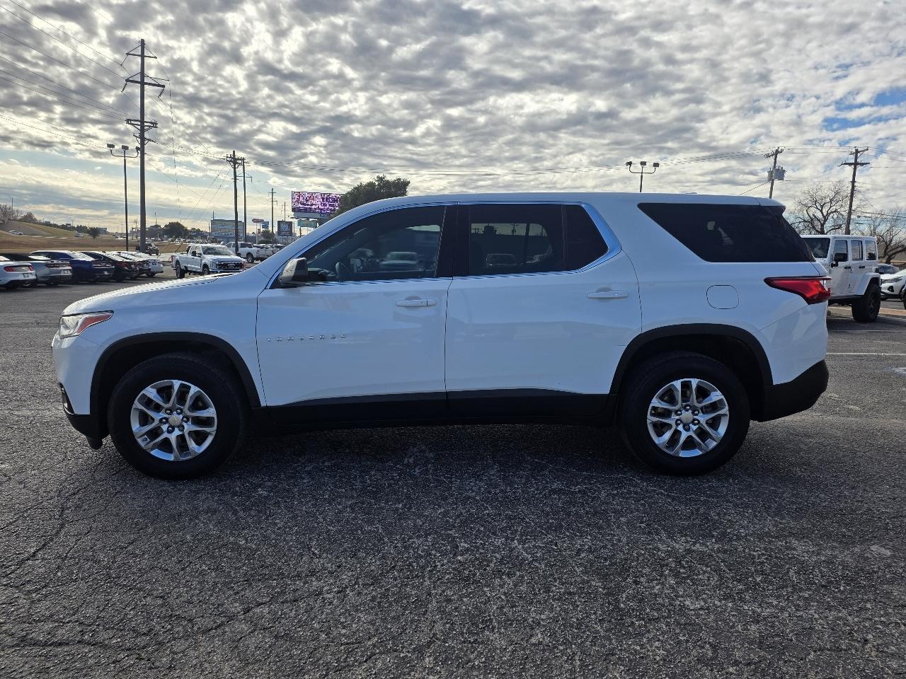 Chevrolet Traverse FWD 4dr LS w/1LS 2021