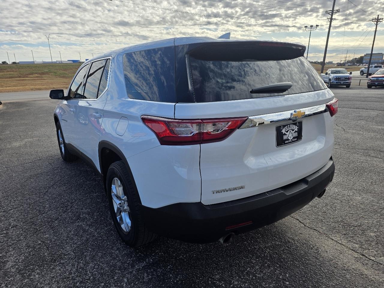 Chevrolet Traverse FWD 4dr LS w/1LS 2021