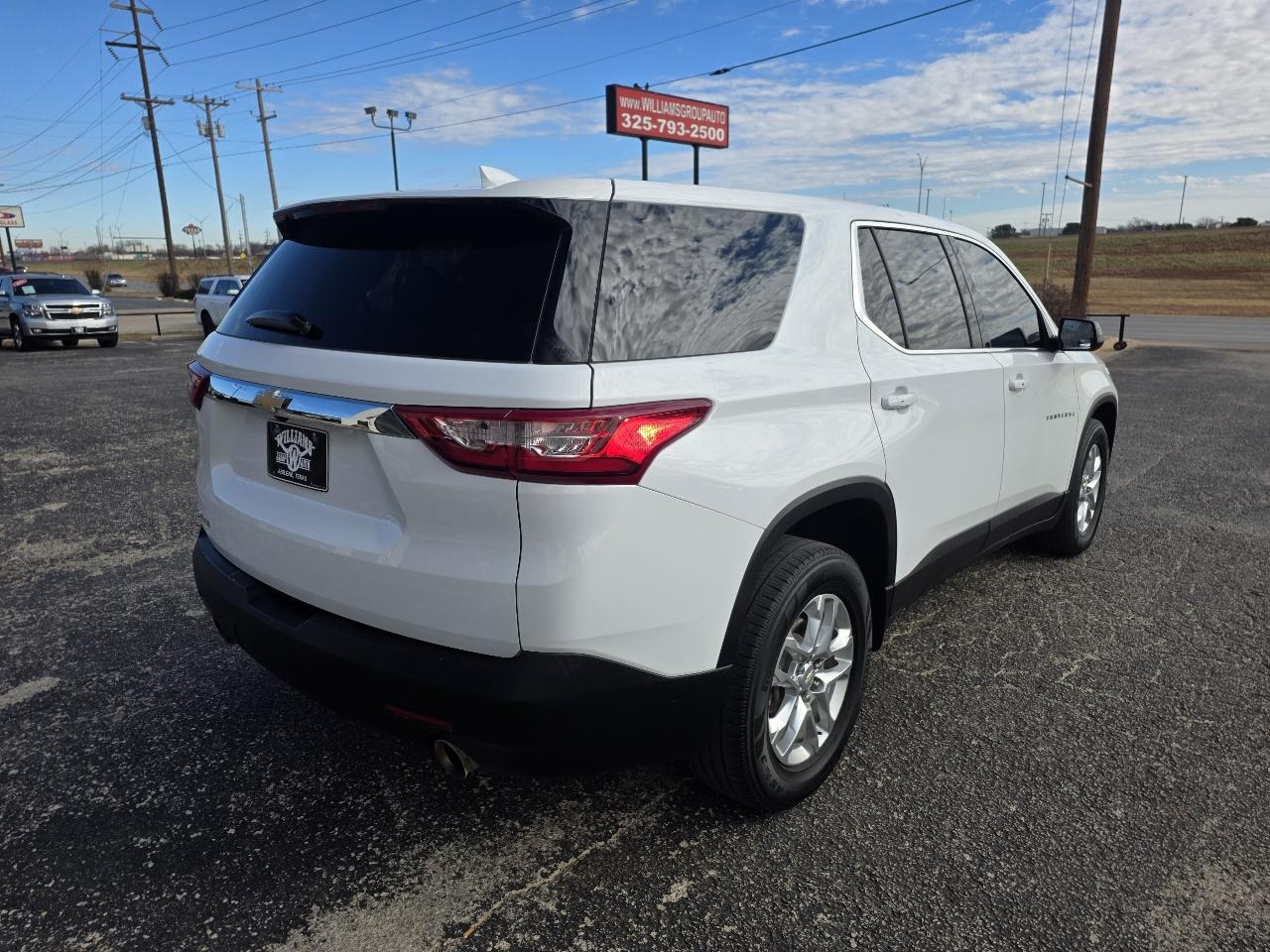 Chevrolet Traverse FWD 4dr LS w/1LS 2021