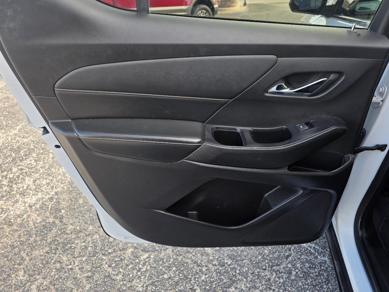 Chevrolet Traverse FWD 4dr LS w/1LS 2021