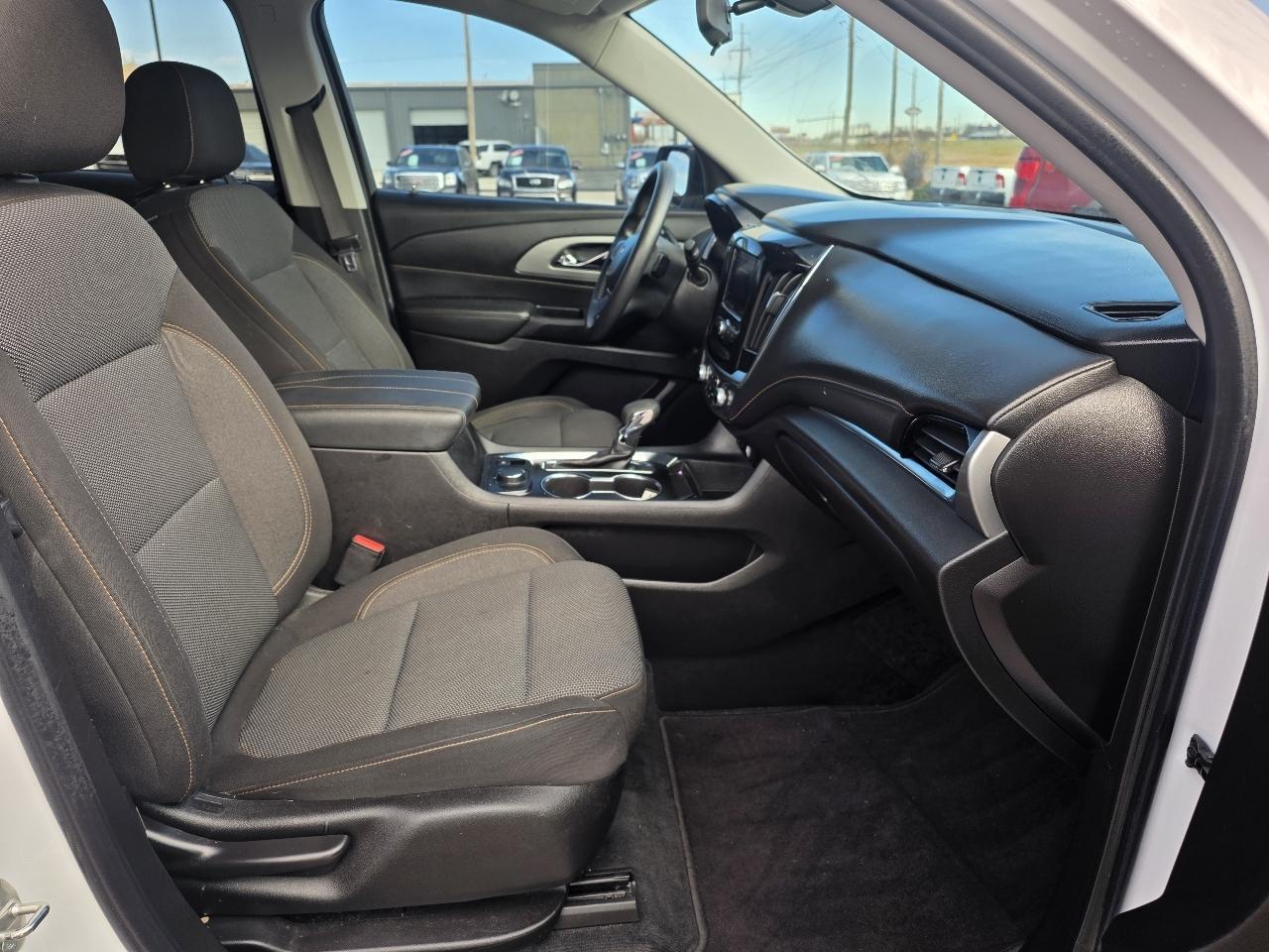 Chevrolet Traverse FWD 4dr LS w/1LS 2021