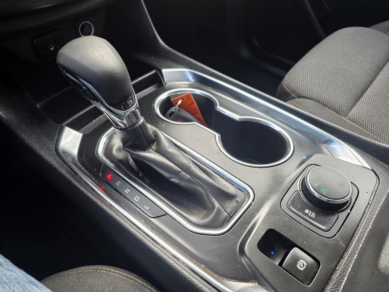 Chevrolet Traverse FWD 4dr LS w/1LS 2021