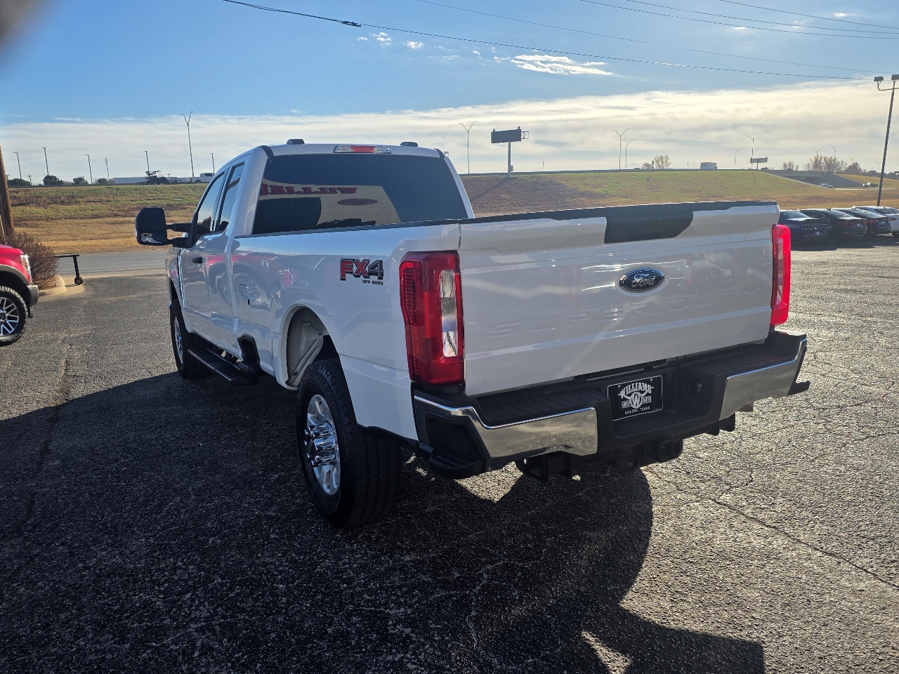 Ford Super Duty F-350 SRW XLT 4WD SuperCab 8' Box 2025