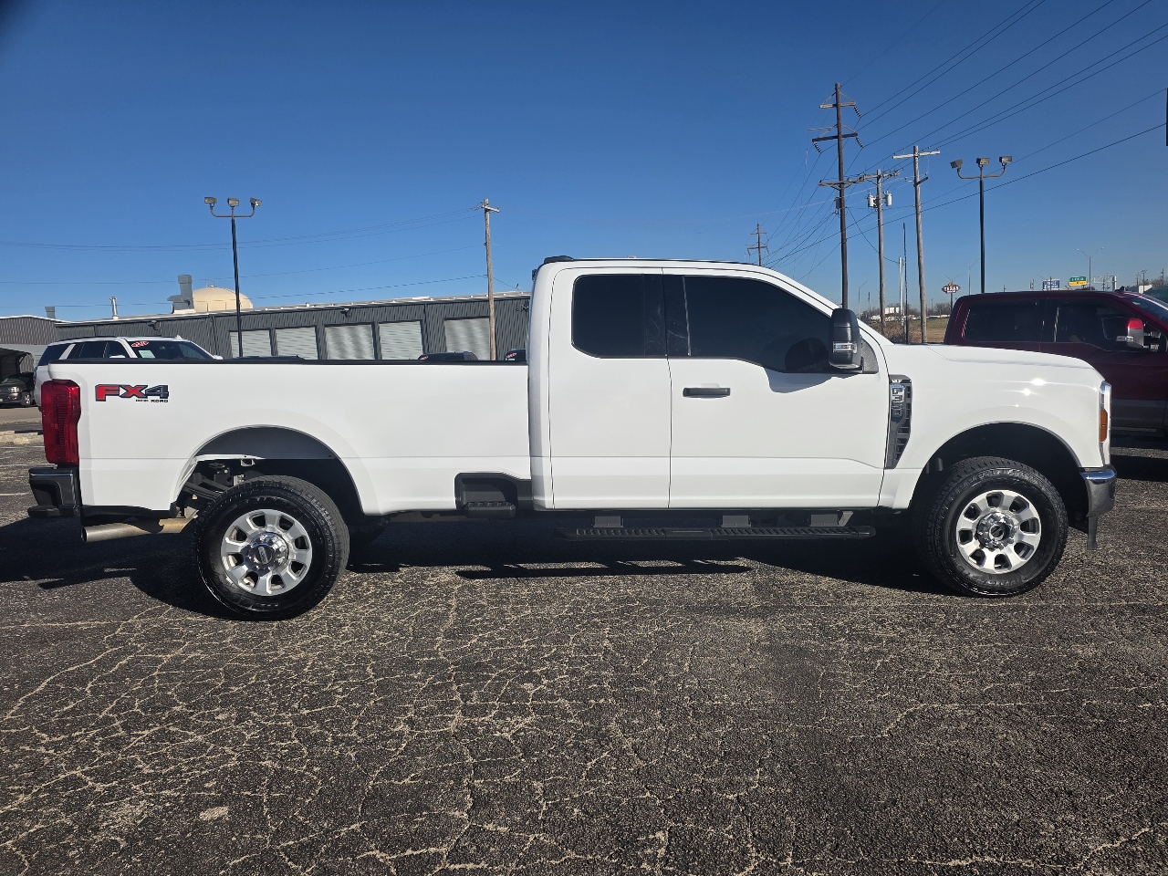 Ford Super Duty F-350 SRW XLT 4WD SuperCab 8' Box 2025