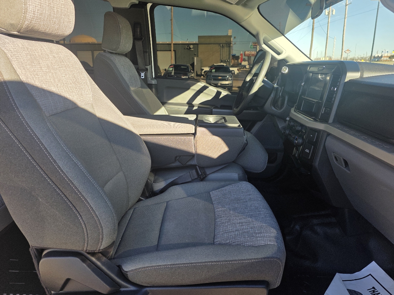 Ford Super Duty F-350 SRW XLT 4WD SuperCab 8' Box 2025