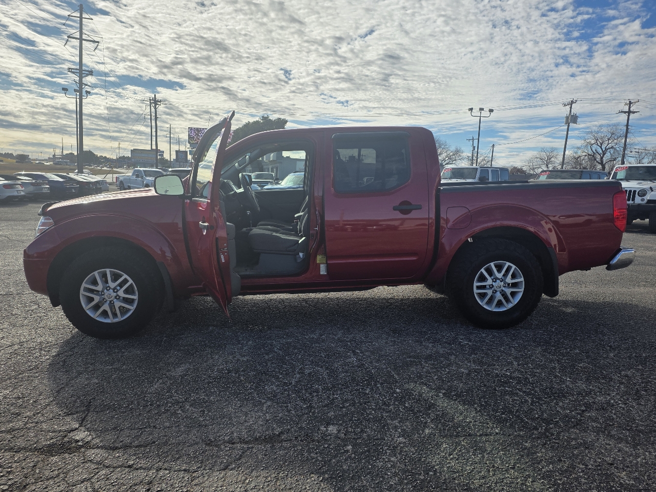 Nissan Frontier Crew Cab 4x2 SV V6 Auto 2018