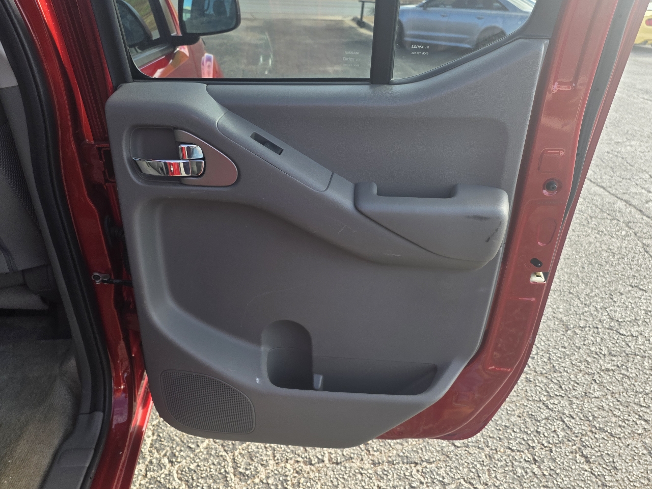 Nissan Frontier Crew Cab 4x2 SV V6 Auto 2018