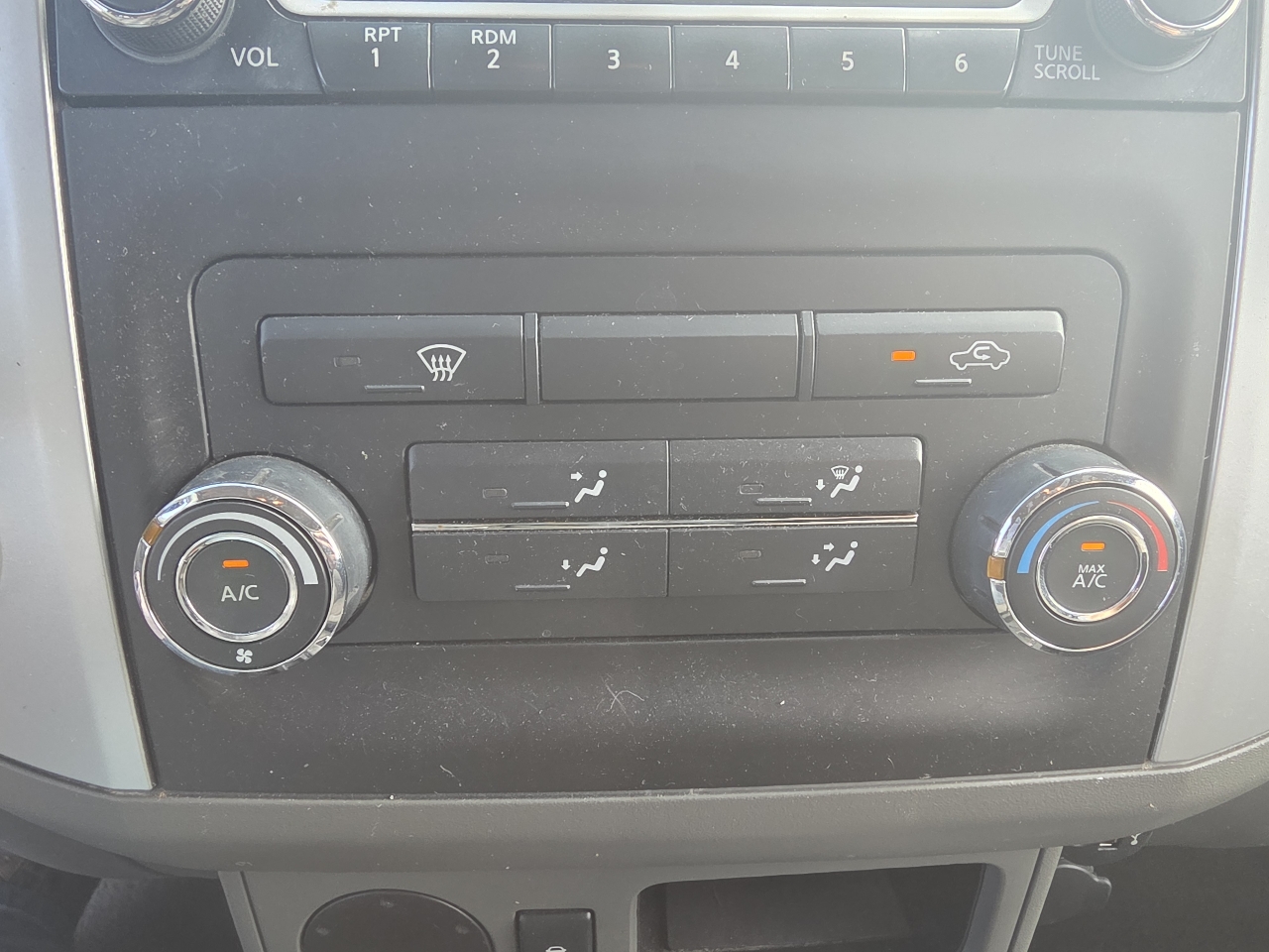 Nissan Frontier Crew Cab 4x2 SV V6 Auto 2018