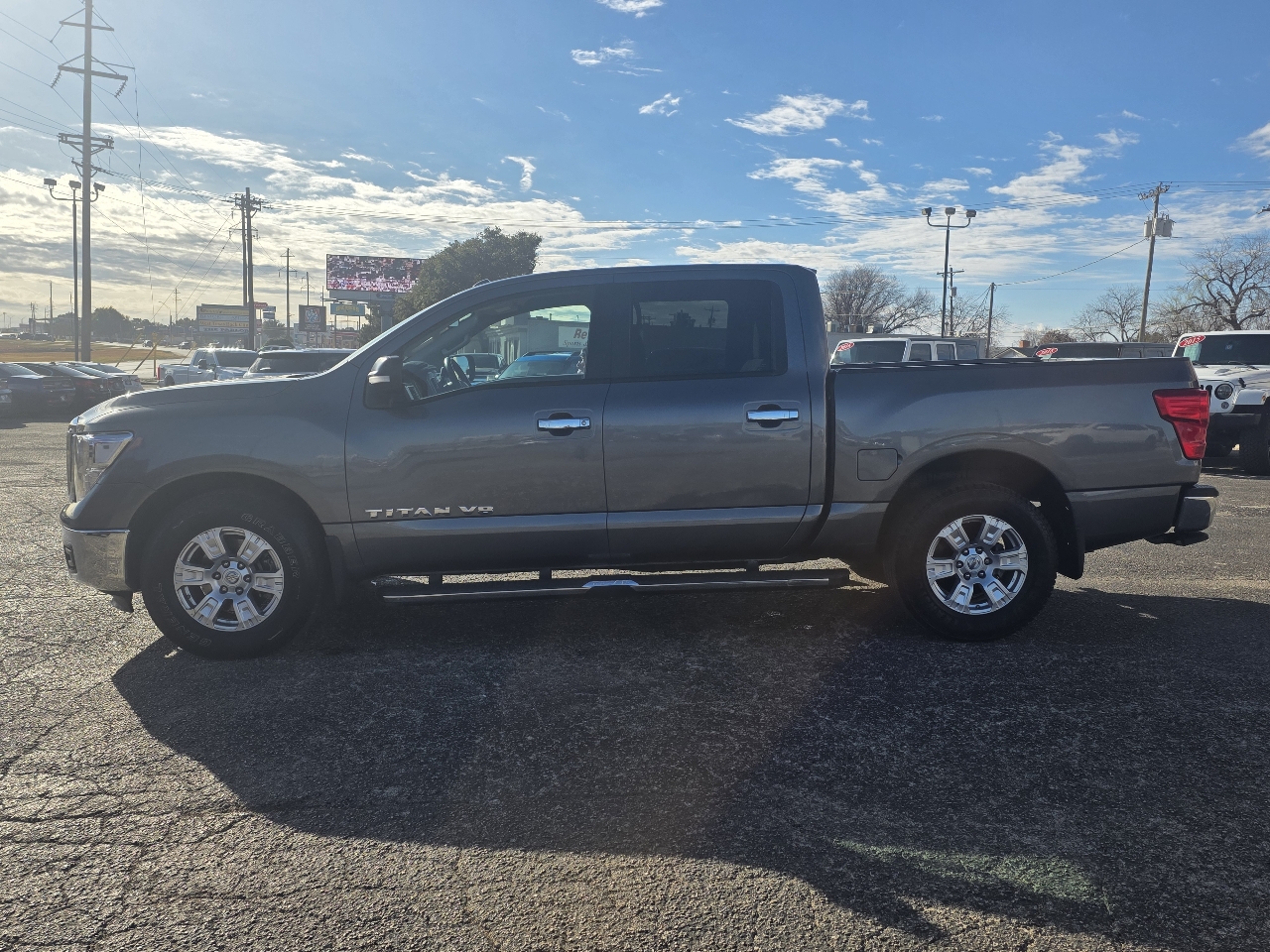 Nissan Titan 4x2 Crew Cab SV 2018