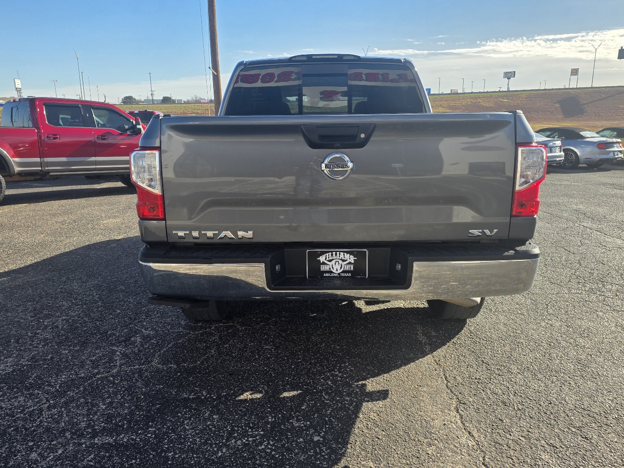 Nissan Titan 4x2 Crew Cab SV 2018
