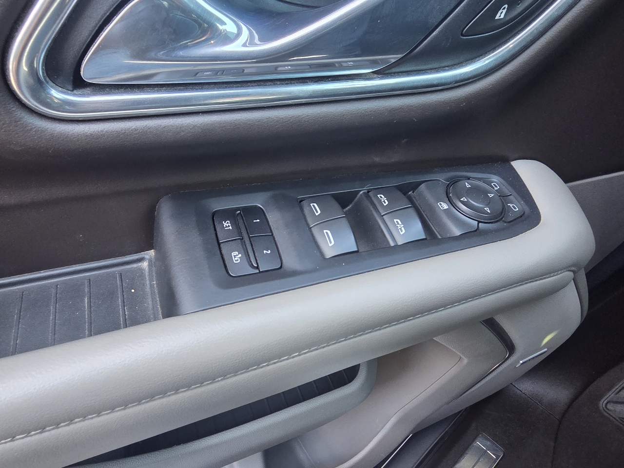 Chevrolet Tahoe 2WD 4dr LT 2021