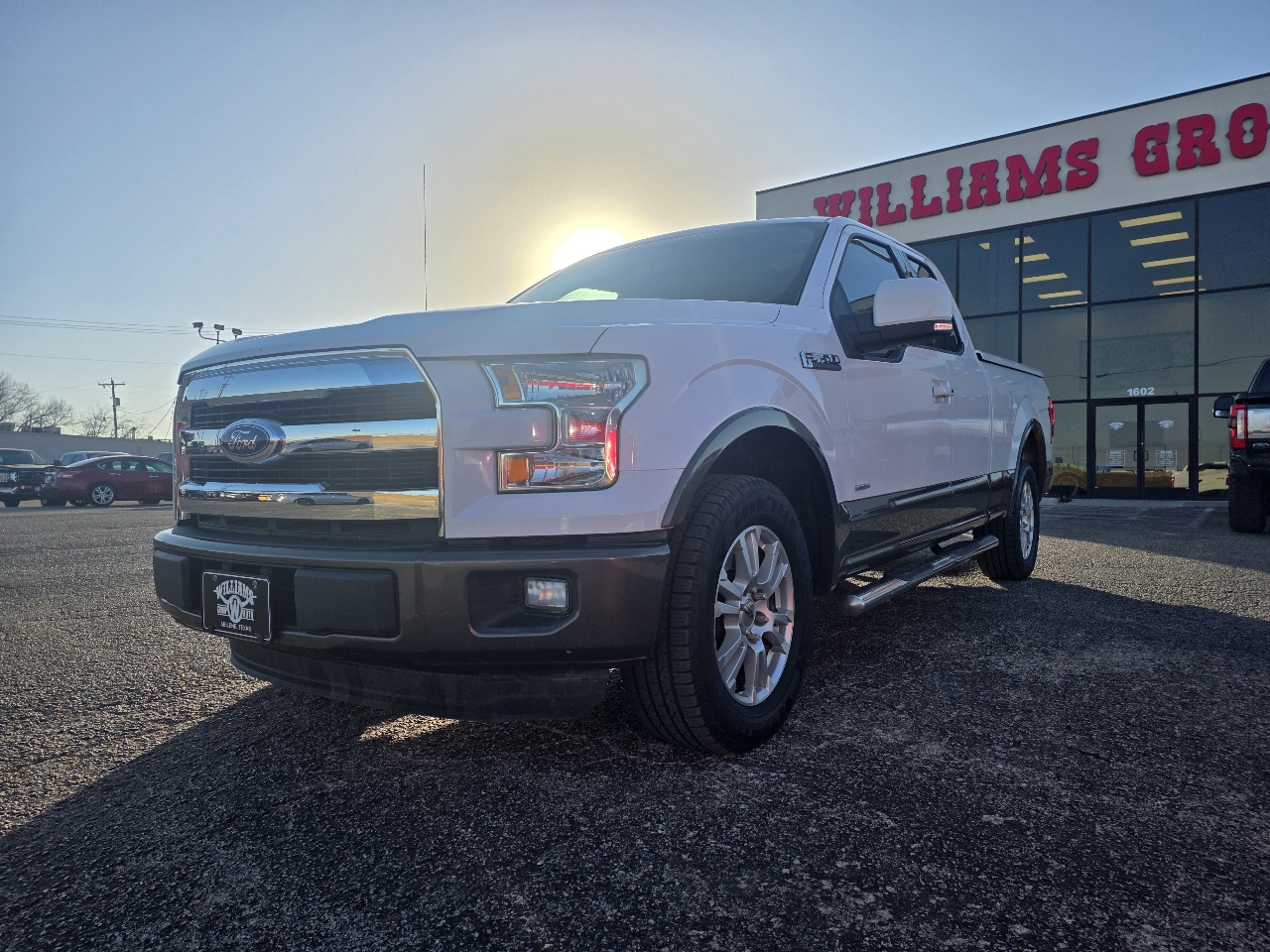 Ford F-150 2WD SuperCab 145" Lariat 2016