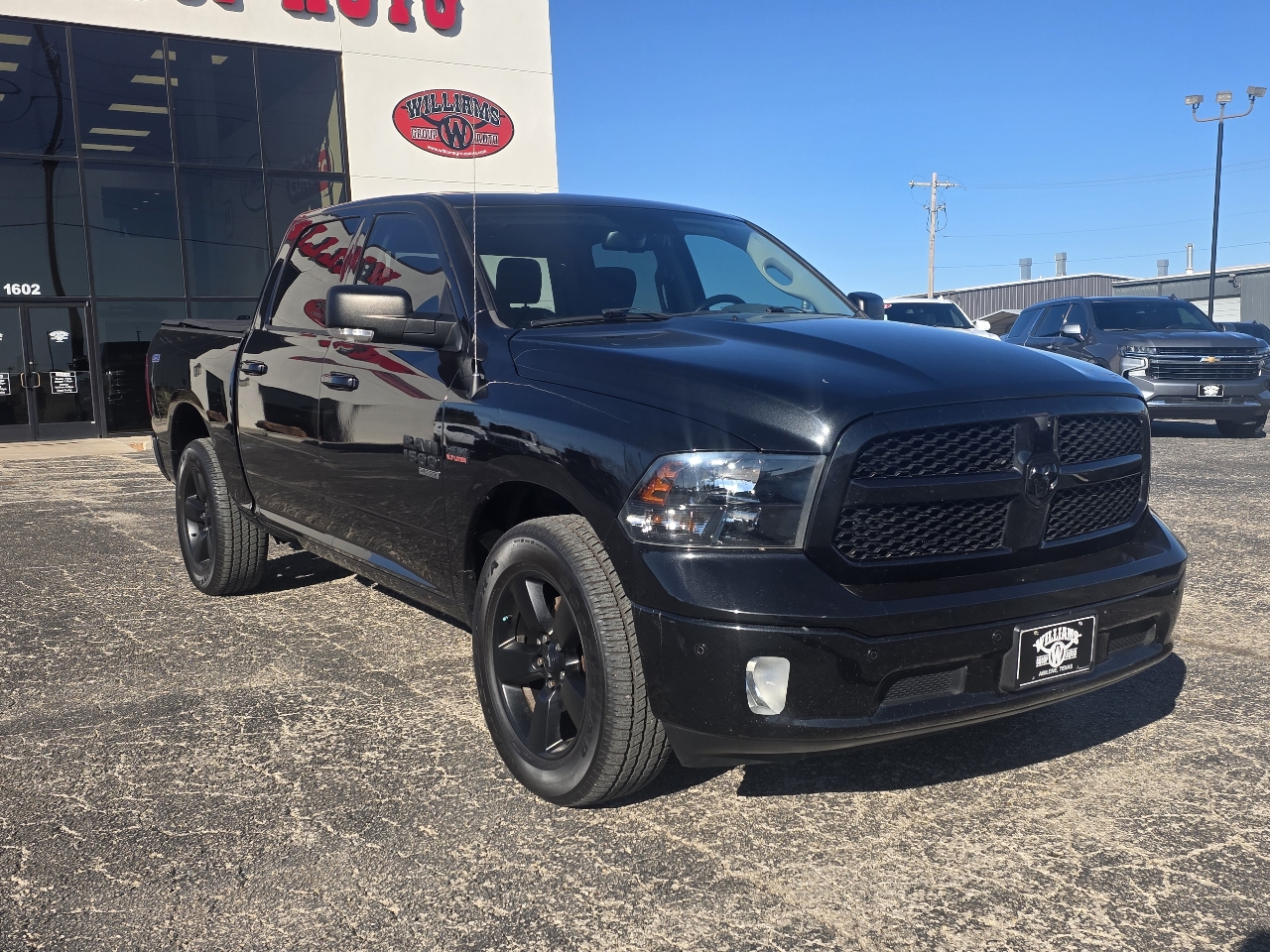 RAM 1500 Classic Lone Star 4x4 Crew Cab 5'7" Box 2019