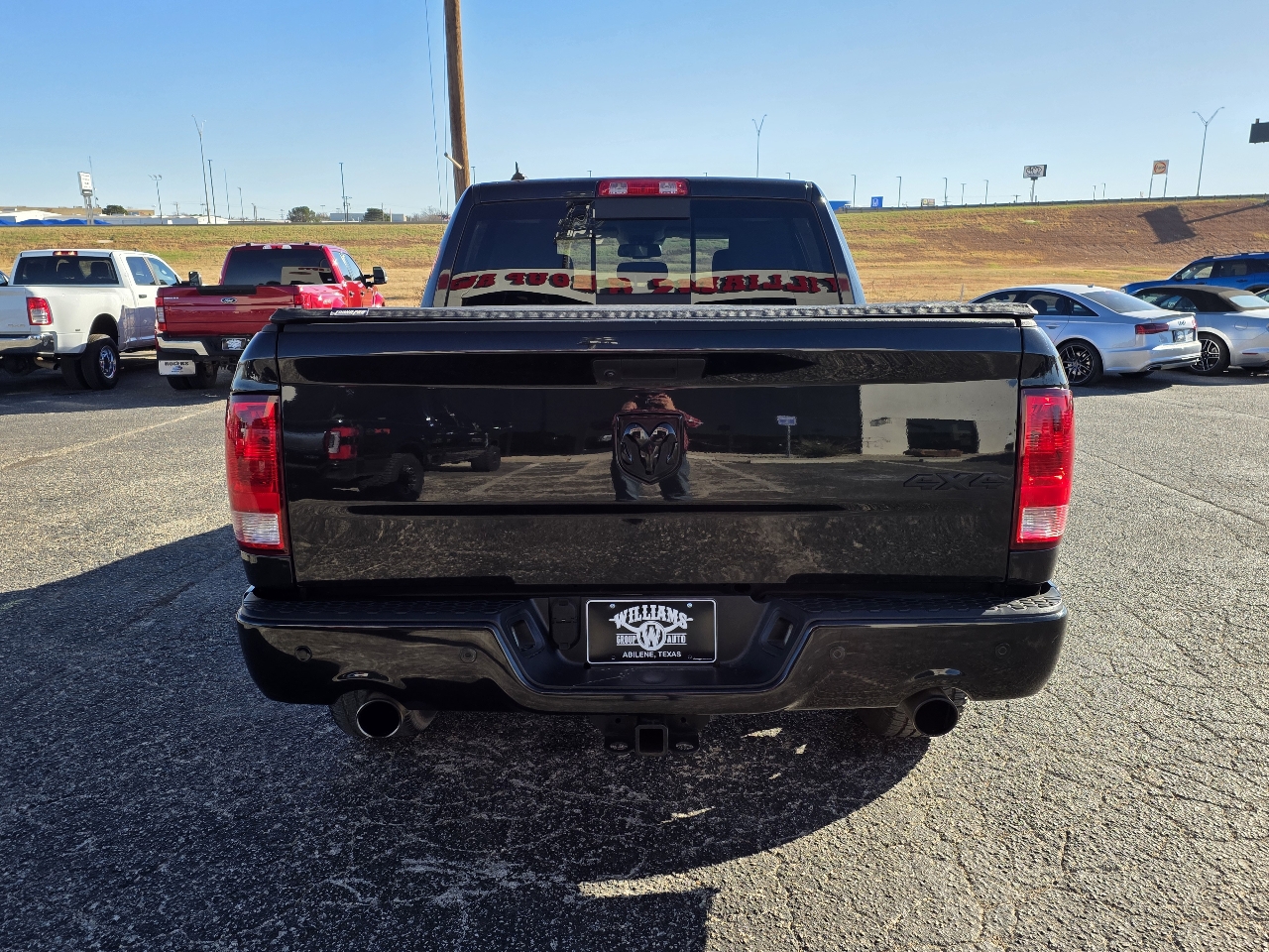 RAM 1500 Classic Lone Star 4x4 Crew Cab 5'7" Box 2019