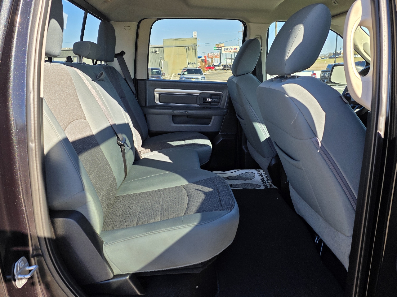 RAM 1500 Classic Lone Star 4x4 Crew Cab 5'7" Box 2019