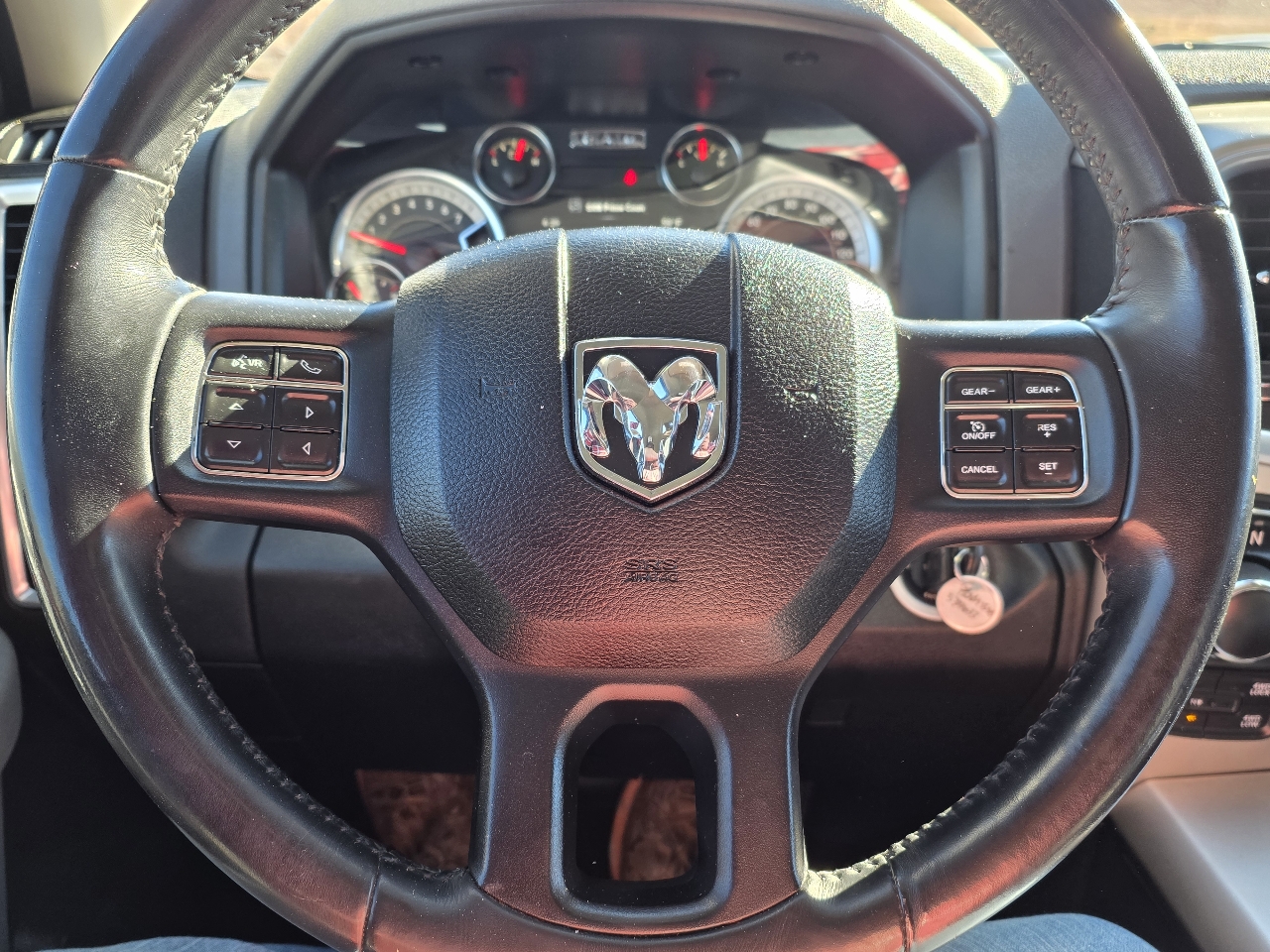 RAM 1500 Classic Lone Star 4x4 Crew Cab 5'7" Box 2019