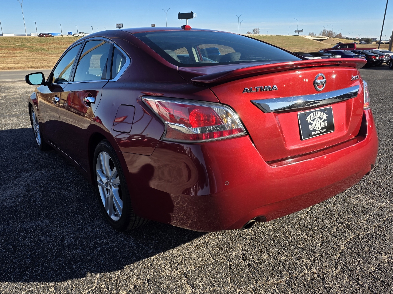 Nissan Altima 4dr Sdn V6 3.5 SL 2015