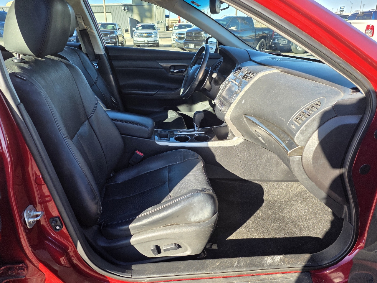 Nissan Altima 4dr Sdn V6 3.5 SL 2015