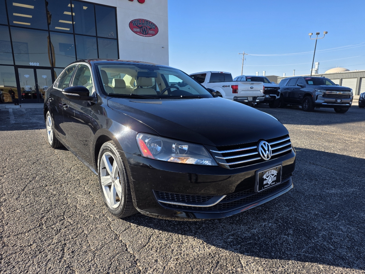 Volkswagen Passat 4dr Sdn 2.5L Auto SE 2012