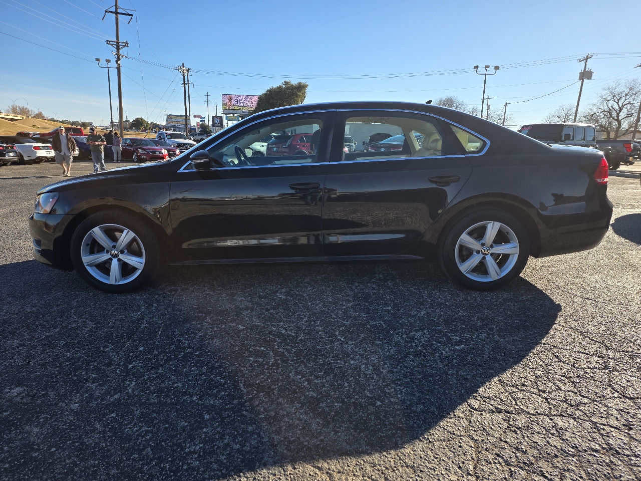 Volkswagen Passat 4dr Sdn 2.5L Auto SE 2012