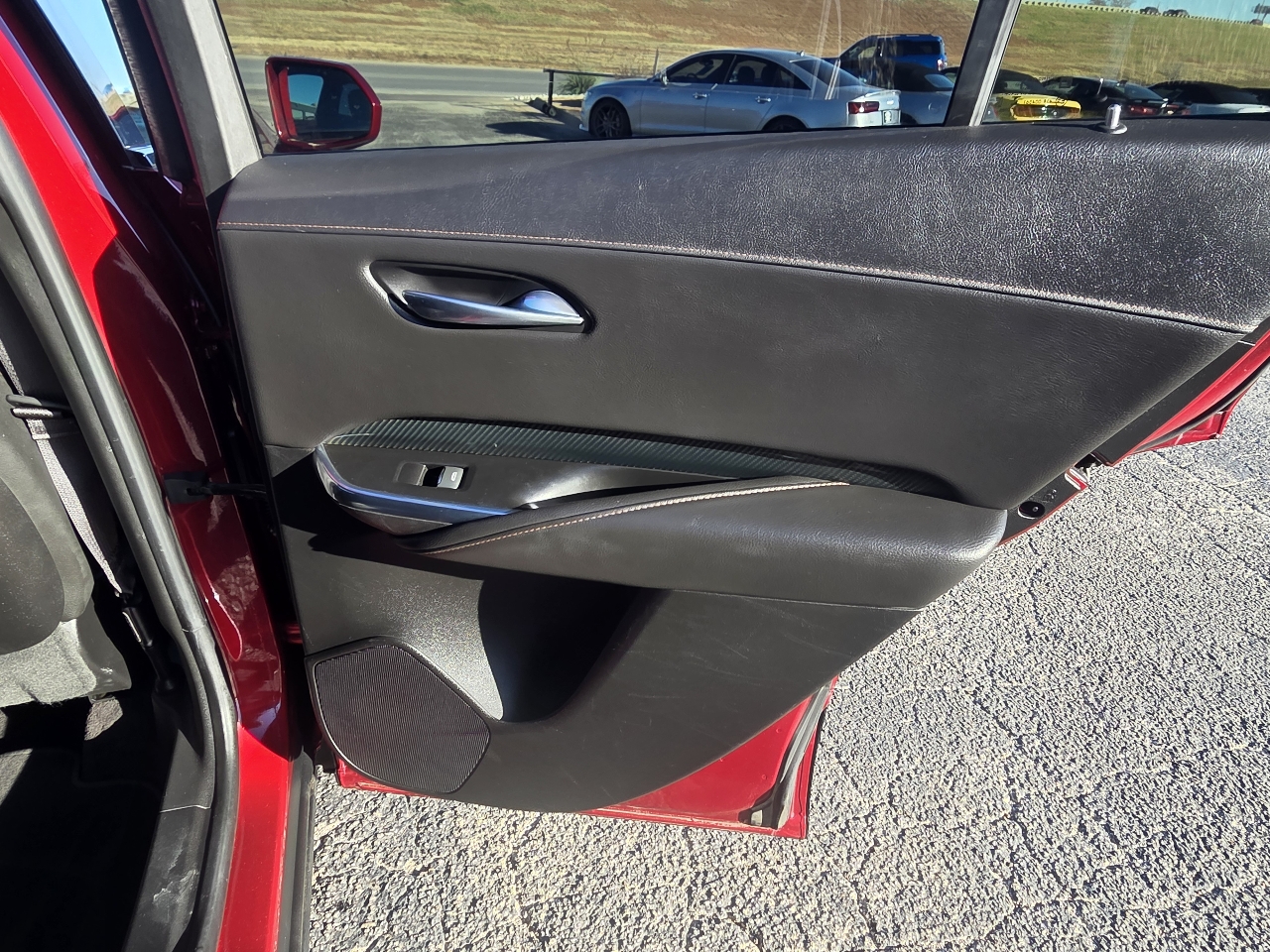 Cadillac XT4 FWD 4dr Sport 2019