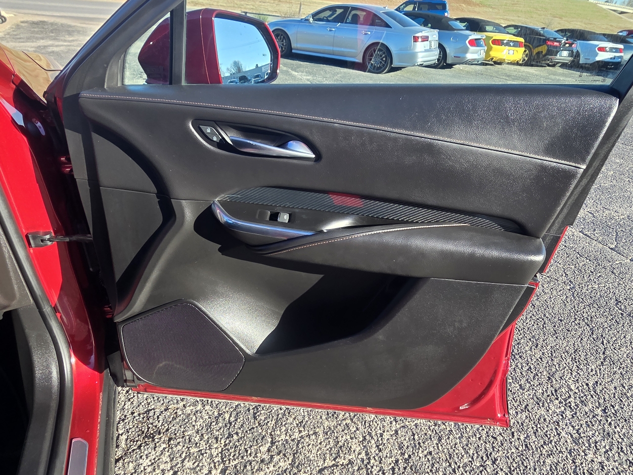 Cadillac XT4 FWD 4dr Sport 2019