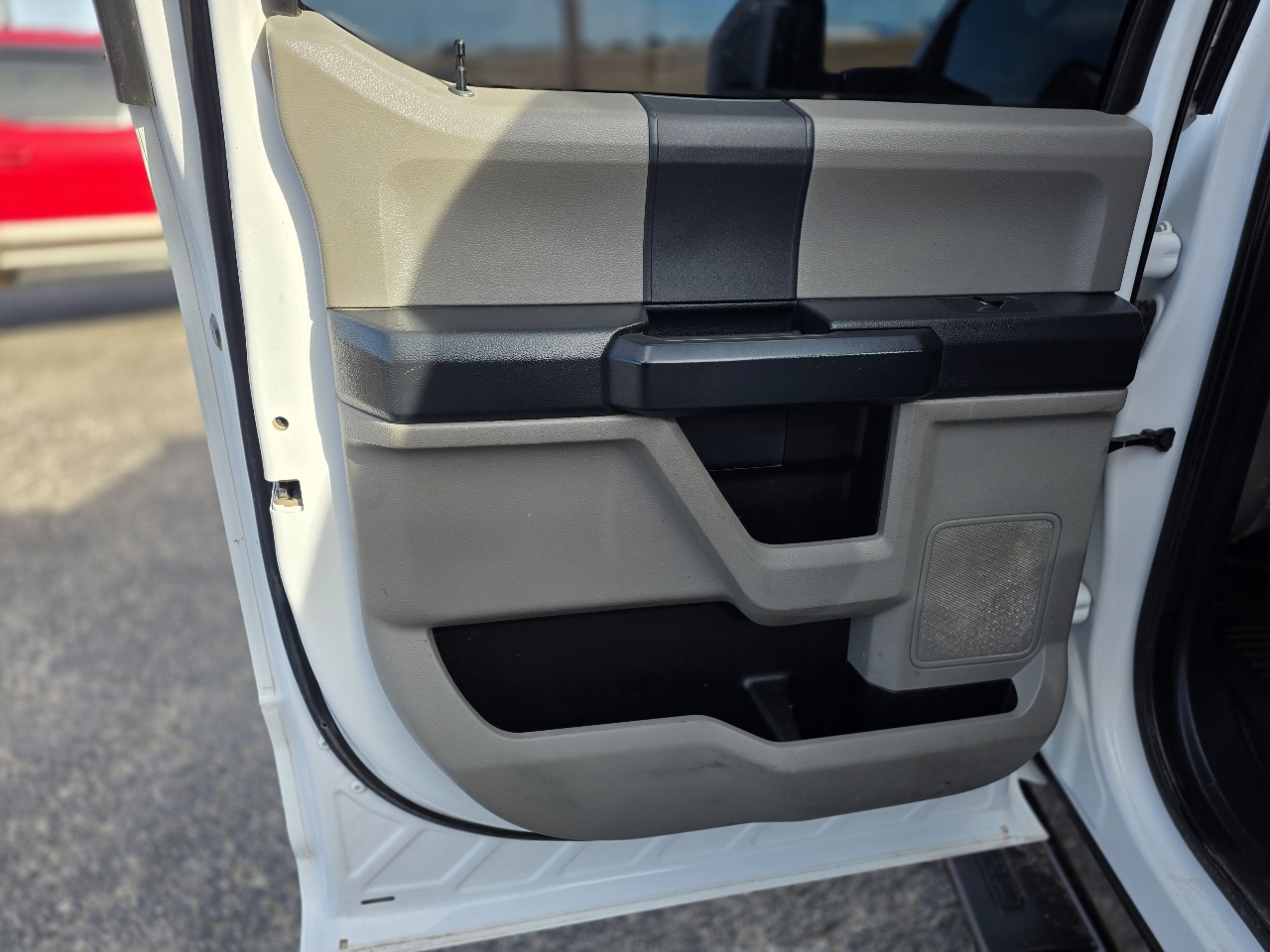 Ford Super Duty F-250 SRW XL 4WD Crew Cab 8' Box 2022