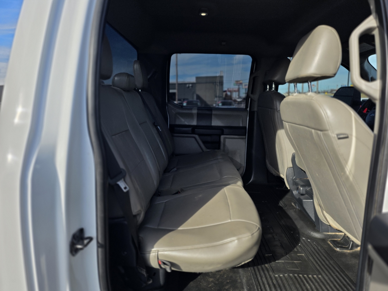 Ford Super Duty F-250 SRW XL 4WD Crew Cab 8' Box 2022