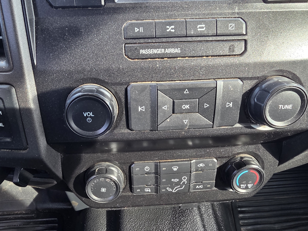 Ford Super Duty F-250 SRW XL 4WD Crew Cab 8' Box 2022