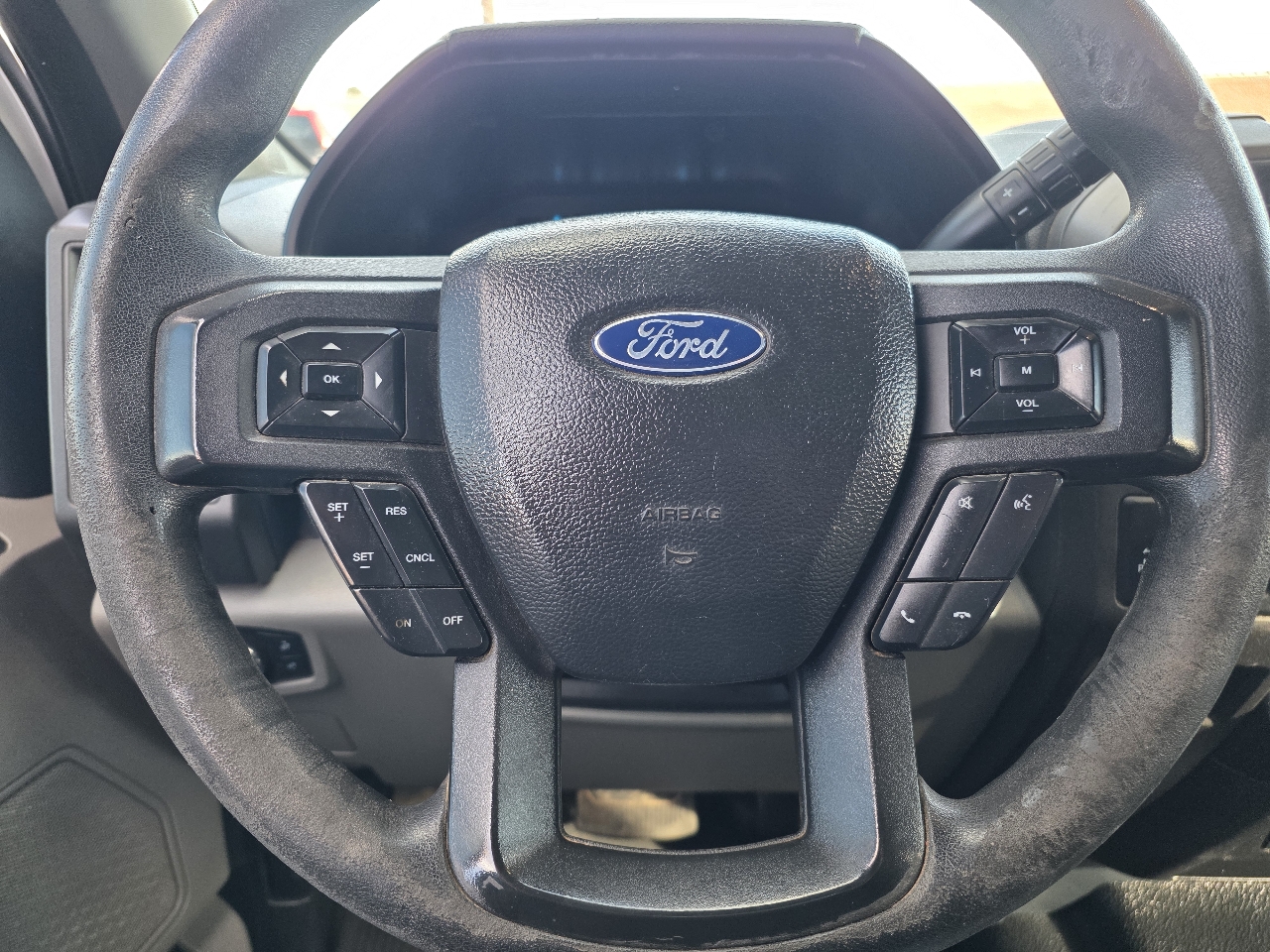Ford Super Duty F-250 SRW XL 4WD Crew Cab 8' Box 2022