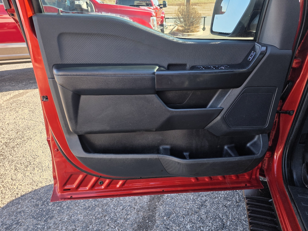 Ford F-150 XL 4WD SuperCrew 5.5' Box 2023