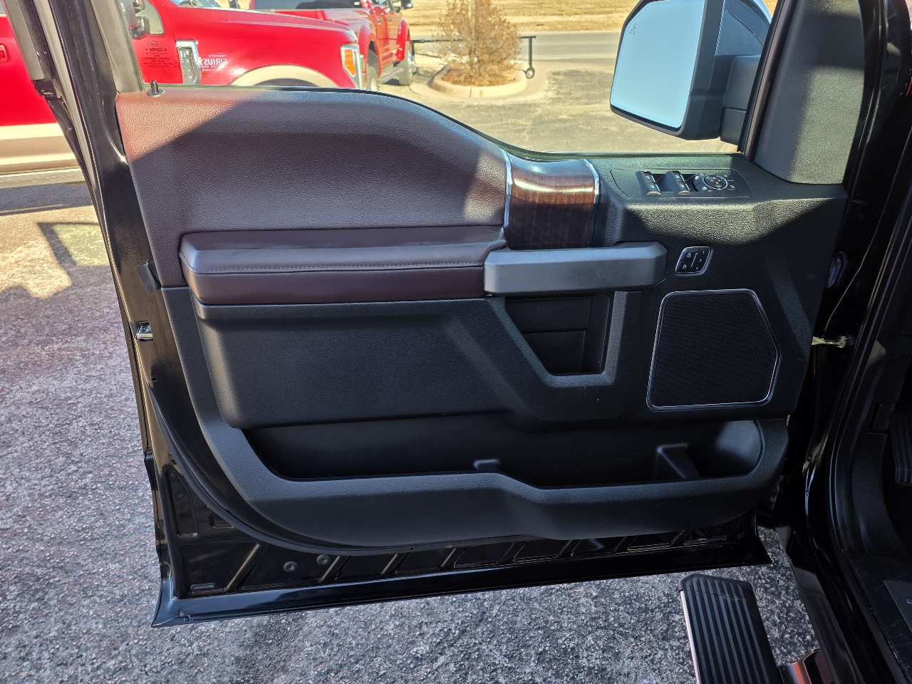 Ford F-150 4WD SuperCrew 145" Platinum 2016