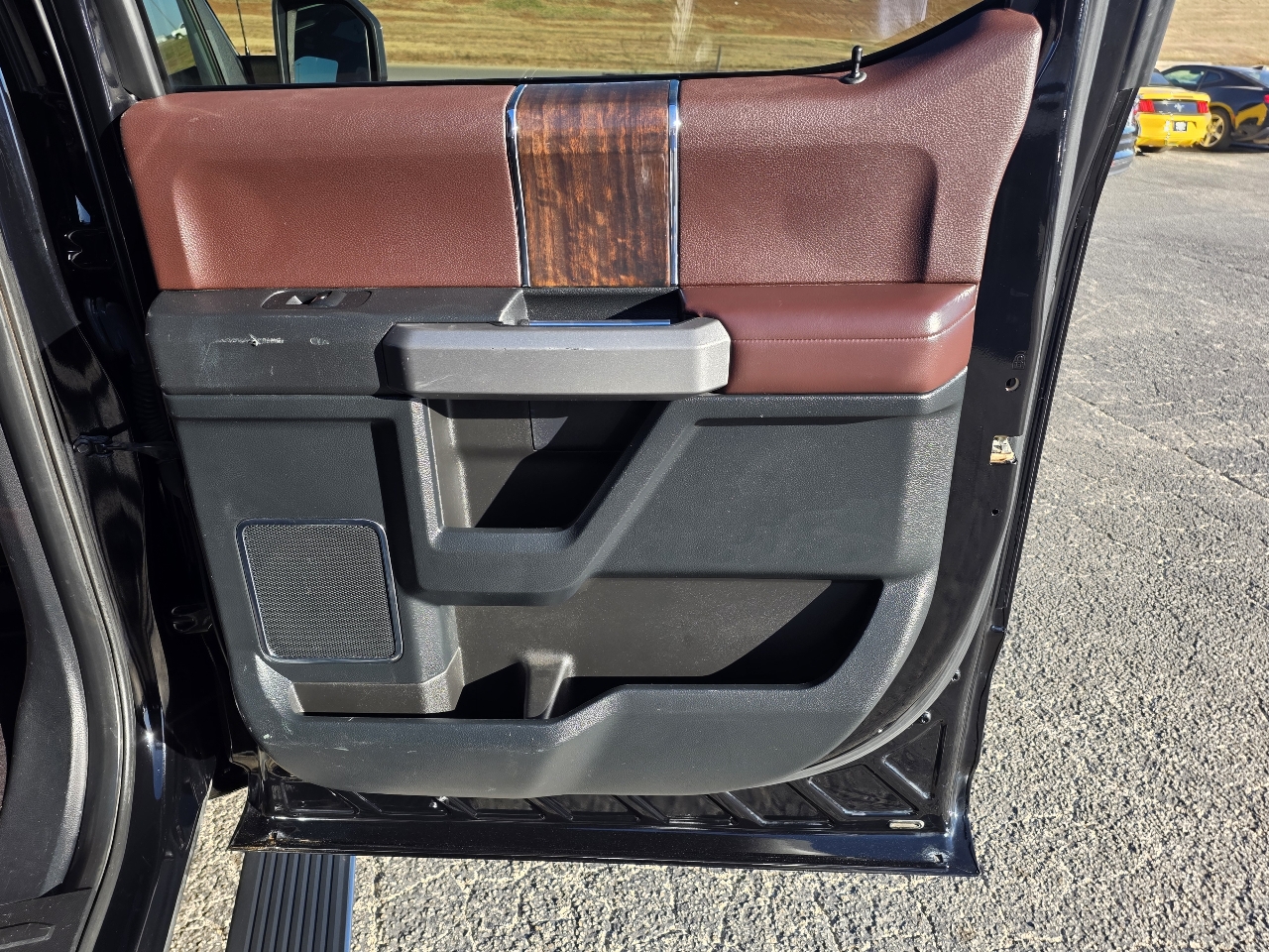 Ford F-150 4WD SuperCrew 145" Platinum 2016