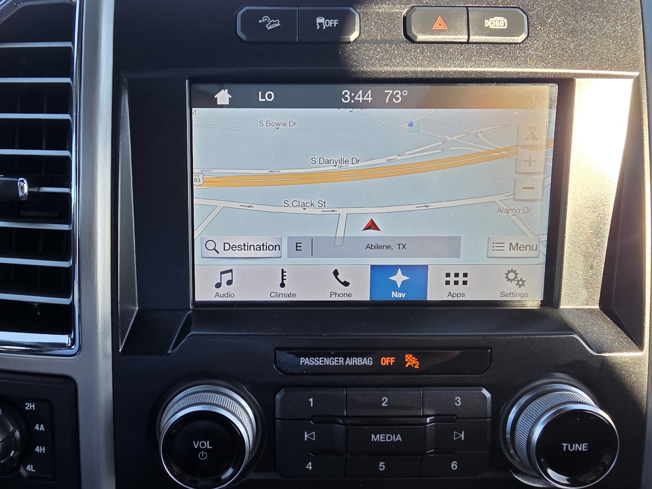 Ford F-150 4WD SuperCrew 145" Platinum 2016