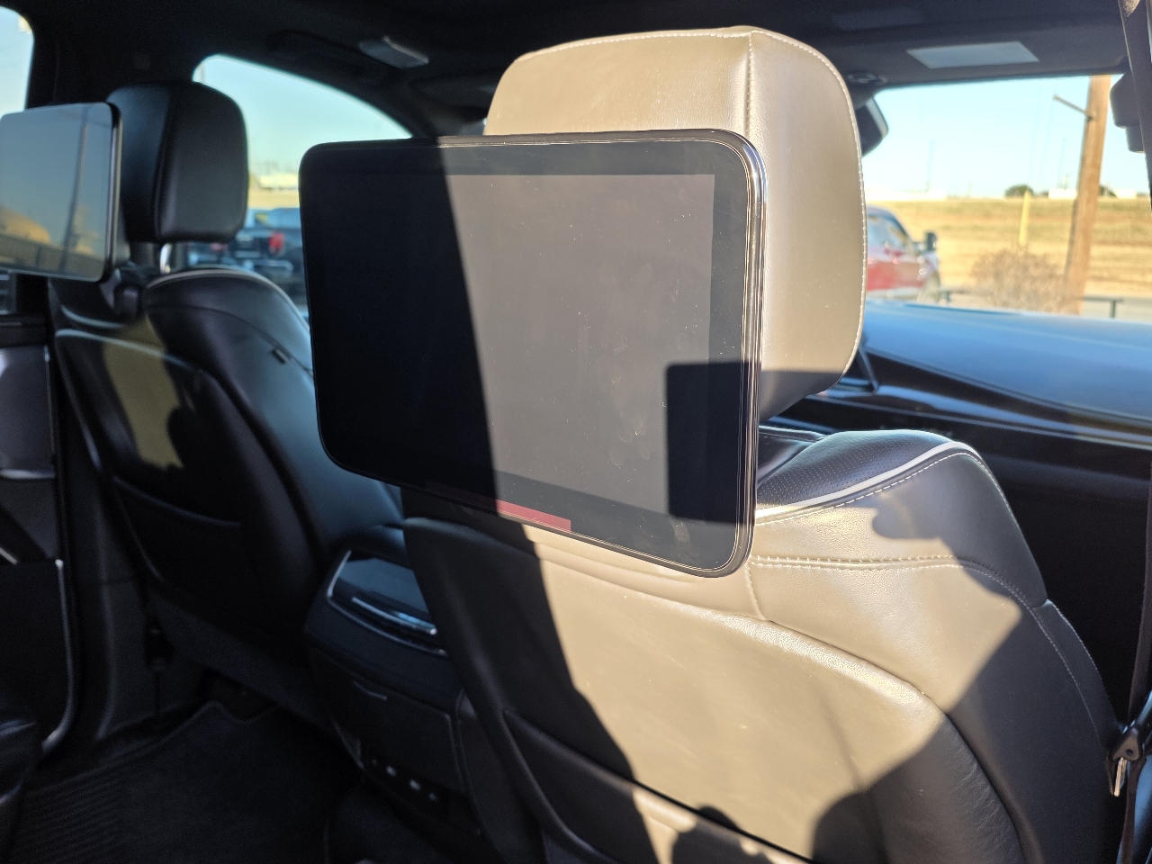 Cadillac Escalade ESV 4WD 4dr Premium Luxury Platinum 2021