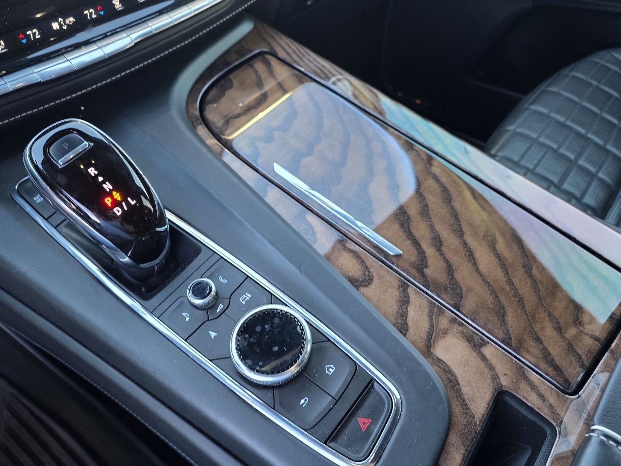 Cadillac Escalade ESV 4WD 4dr Premium Luxury Platinum 2021