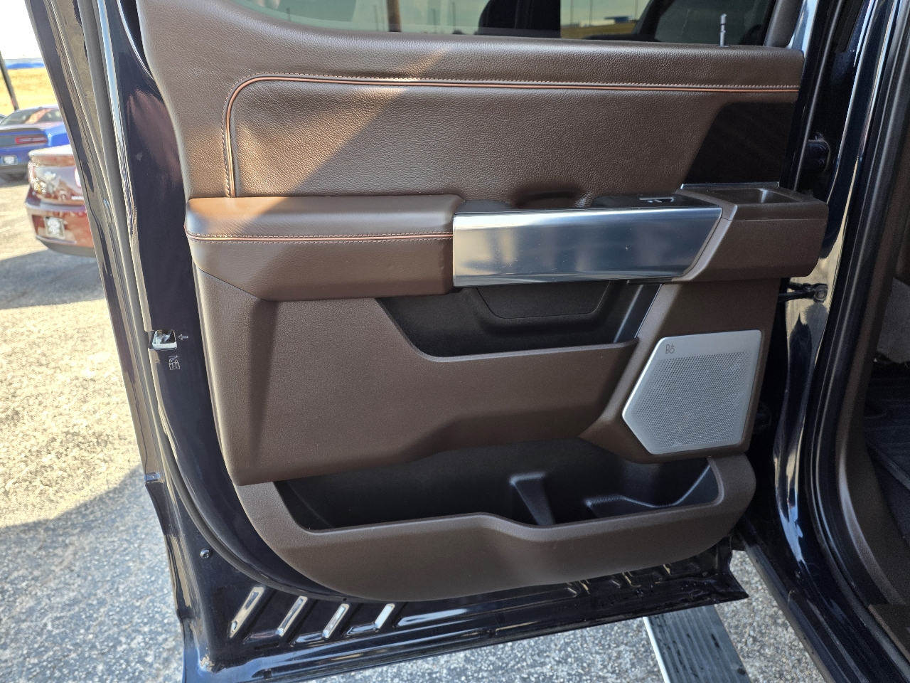 Ford Super Duty F-250 SRW King Ranch 4WD Crew Cab 8' Box 2024