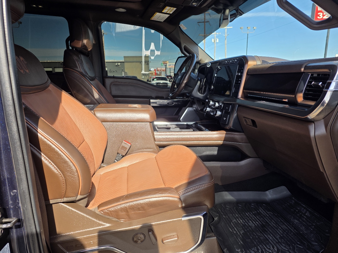 Ford Super Duty F-250 SRW King Ranch 4WD Crew Cab 8' Box 2024