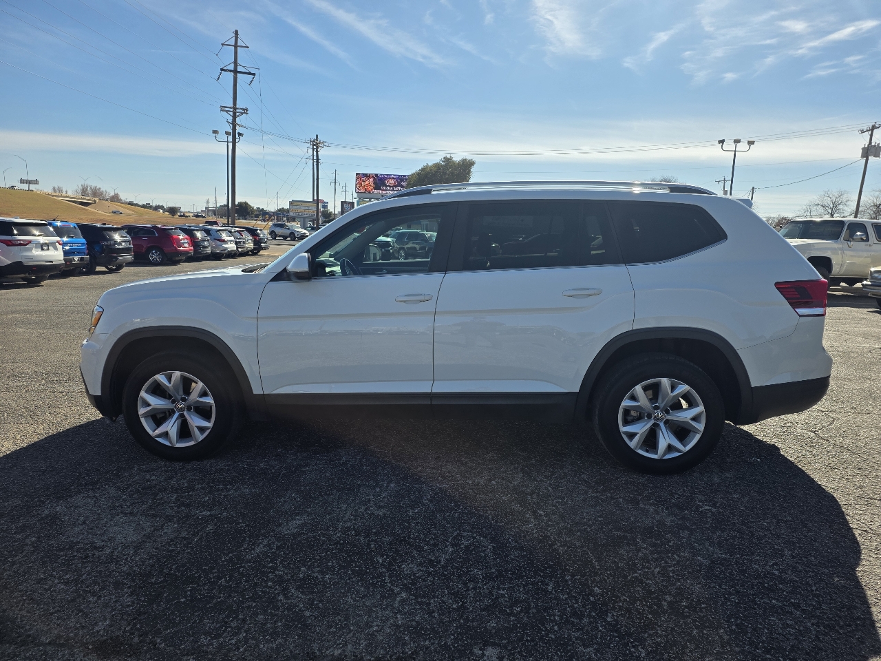 Volkswagen Atlas 3.6L V6 SE w/Technology 4MOTION 2019