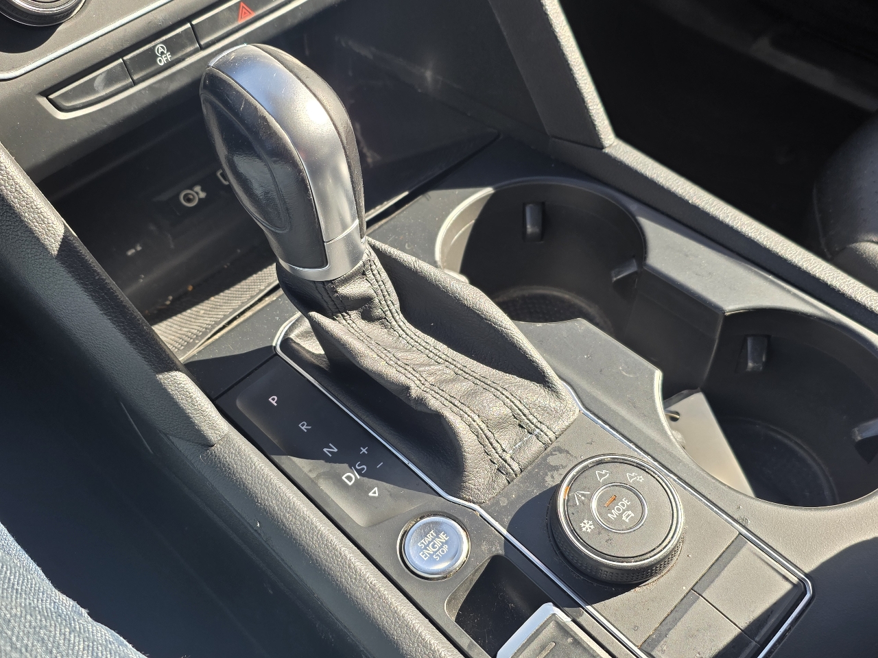 Volkswagen Atlas 3.6L V6 SE w/Technology 4MOTION 2019